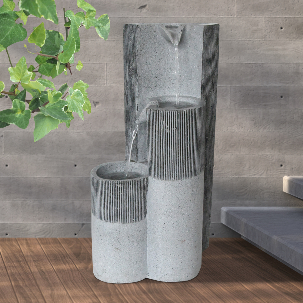 AD95154-WinslowFountain-Lifestyle-v2